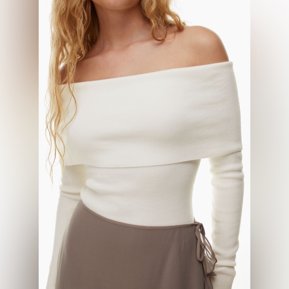 Aritzia Wilfred Nola Sweater